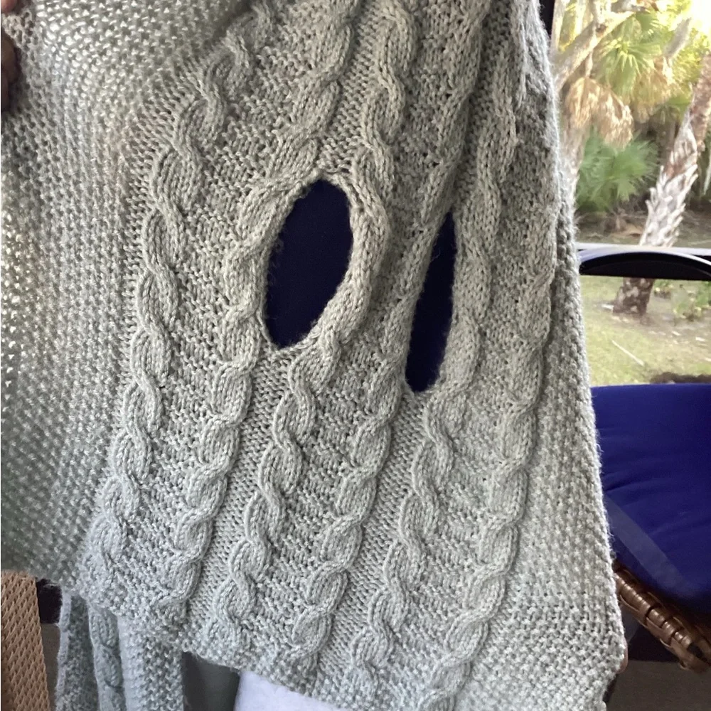 Scarf Hand Crafted Cable Silver Sage Green Oversize Elegant Knit Long Wrap r - Picture 6 of 14